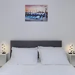Mons 아파트 풀라
