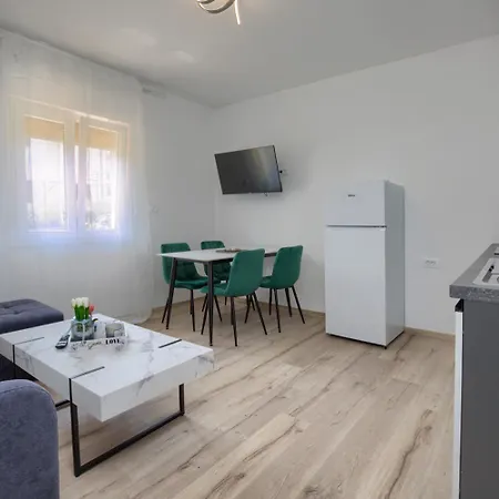 Mons Apartment *