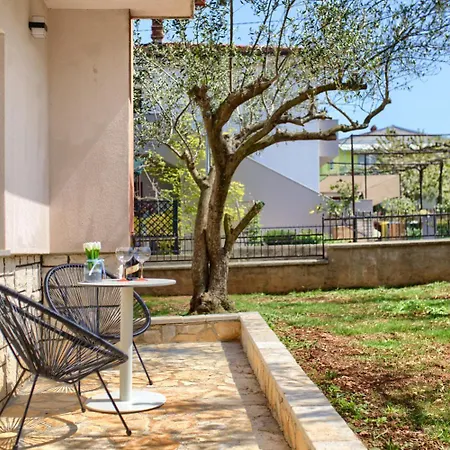 Appartement Mons Pula